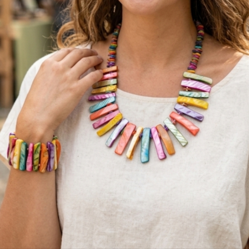 Vintage Boho Dyed Mother of Pearl Shell Statement Necklace & Bracelet Set